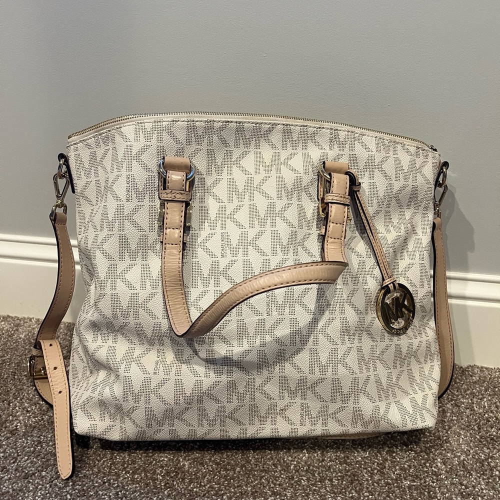 Michael Kors Jet Set Logo Crossbody